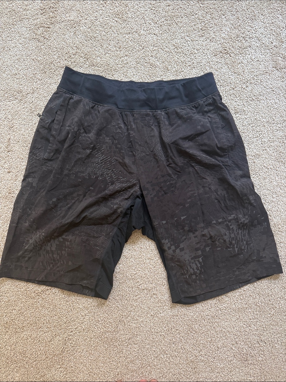 Lululemon Men’s Black Patterned Shorts No Liner